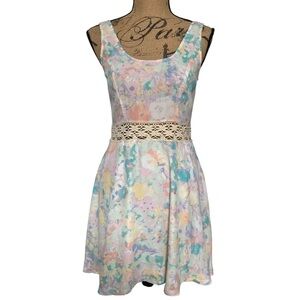 Eight Sixty Crochet Cutout Pastel Floral Sleeveless Mini Dress Women’s Medium
